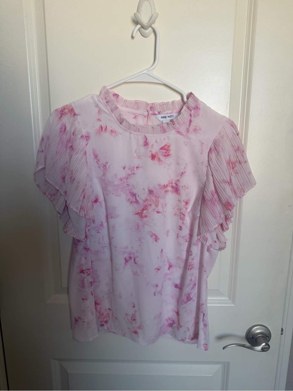 Nine West Light Pink Floral Pleated Sleeve Blouse
